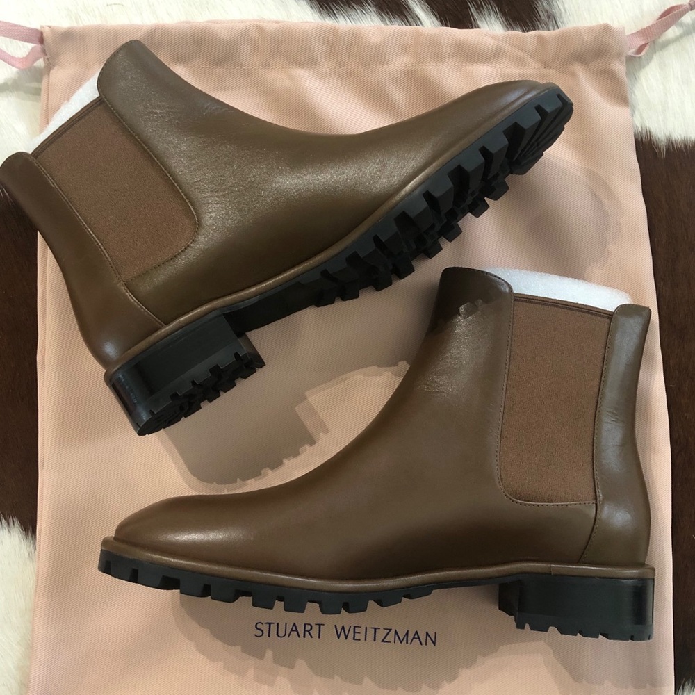 Stuart Weitzman Laine Ankle Boots in Coffee